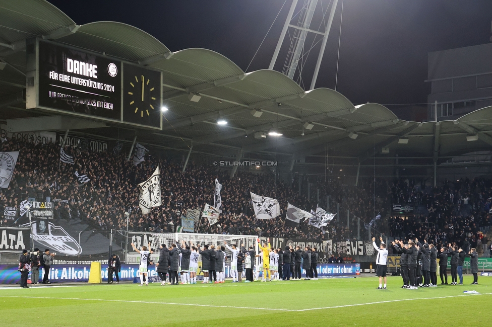 Sturm Graz - Austria Klagenfurt
Oesterreichische Fussball Bundesliga, 14. Runde, SK Sturm Graz - SK Austria Klagenfurt, Stadion Liebenau Graz, 23.11.2024. 

Foto zeigt Fans von Sturm und die Mannschaft von Sturm
