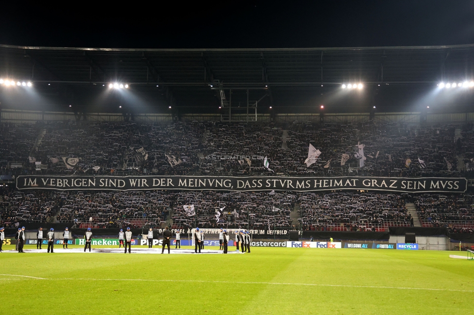 Sturm Graz - Girona
UEFA Champions League Ligaphase 5. Spieltag, SK Sturm Graz - Girona FC, Woerthersee Stadion Klagenfurt, 27.11.2024. 

Foto zeigt Fans von Sturm mit einem Spruchband
Schlüsselwörter: sturmstadion