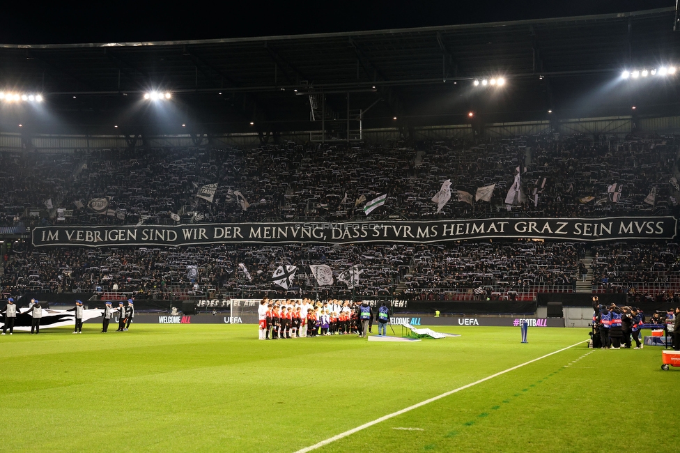 Sturm Graz - Girona
UEFA Champions League Ligaphase 5. Spieltag, SK Sturm Graz - Girona FC, Woerthersee Stadion Klagenfurt, 27.11.2024. 

Foto zeigt Fans von Sturm mit einem Spruchband
Schlüsselwörter: sturmstadion schals