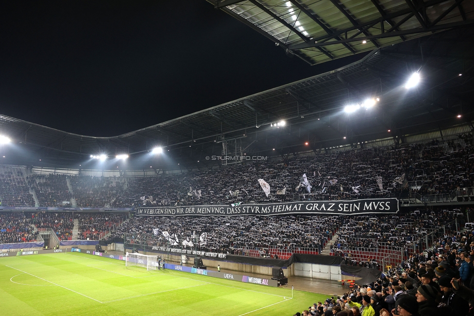 Sturm Graz - Girona
UEFA Champions League Ligaphase 5. Spieltag, SK Sturm Graz - Girona FC, Woerthersee Stadion Klagenfurt, 27.11.2024. 

Foto zeigt Fans von Sturm
