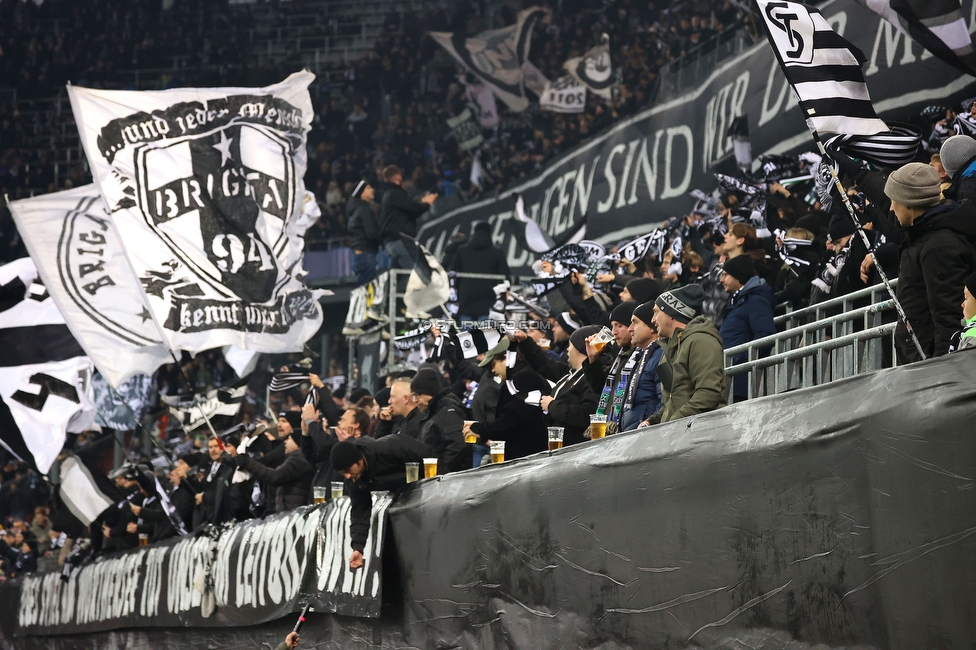 Sturm Graz - Girona
UEFA Champions League Ligaphase 5. Spieltag, SK Sturm Graz - Girona FC, Woerthersee Stadion Klagenfurt, 27.11.2024. 

Foto zeigt Fans von Sturm
Schlüsselwörter: brigata