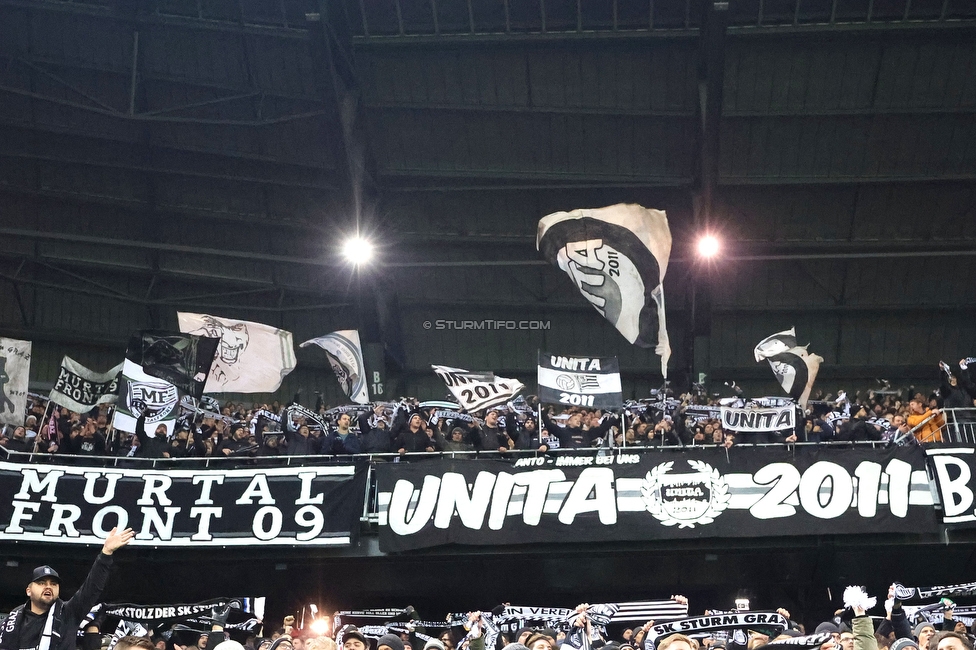 Sturm Graz - Girona
UEFA Champions League Ligaphase 5. Spieltag, SK Sturm Graz - Girona FC, Woerthersee Stadion Klagenfurt, 27.11.2024. 

Foto zeigt Fans von Sturm
Schlüsselwörter: murtalfront unita