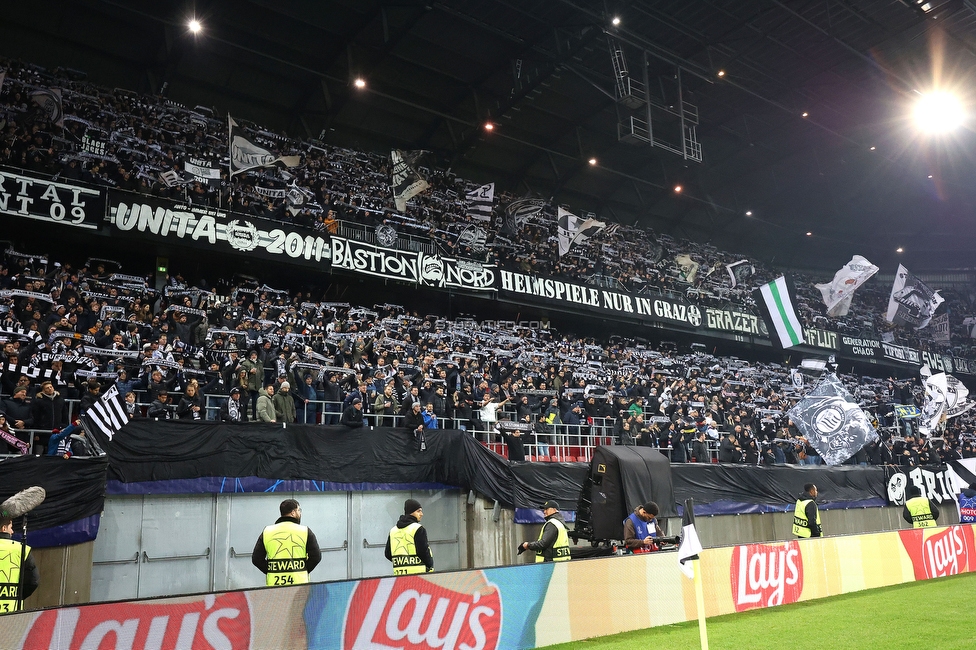 Sturm Graz - Girona
UEFA Champions League Ligaphase 5. Spieltag, SK Sturm Graz - Girona FC, Woerthersee Stadion Klagenfurt, 27.11.2024. 

Foto zeigt Fans von Sturm
Schlüsselwörter: schals