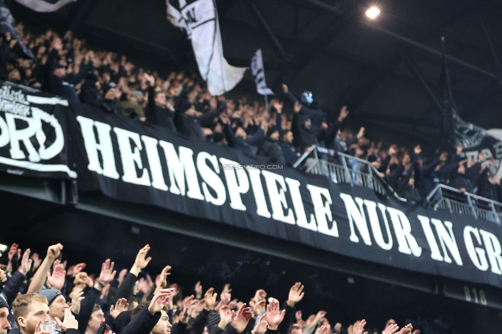 Sturm Graz - Girona
UEFA Champions League Ligaphase 5. Spieltag, SK Sturm Graz - Girona FC, Woerthersee Stadion Klagenfurt, 27.11.2024. 

Foto zeigt Fans von Sturm
Schlüsselwörter: jewels