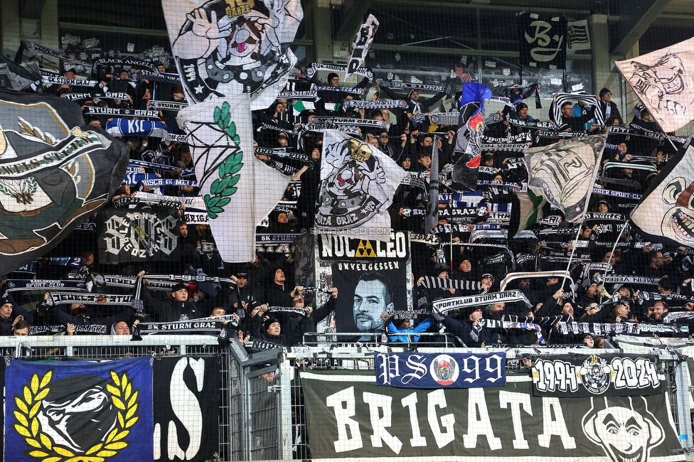 Altach - Sturm Graz
Oesterreichische Fussball Bundesliga, 15. Runde, SCR Altach - SK Sturm Graz, Stadion Schnabelholz Altach, 30.11.2024. 

Foto zeigt Fans von Sturm
Schlüsselwörter: schals