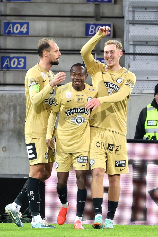 Tirol - Sturm Graz
Oesterreichische Fussball Bundesliga, 16. Runde, WSG Tirol - SK Sturm Graz, Tivoli Stadion Tirol, 07.12.2024. 

Foto zeigt Jon Gorenc-Stankovic (Sturm), Malick Junior Yalcouye (Sturm) und Niklas Geyrhofer (Sturm)
