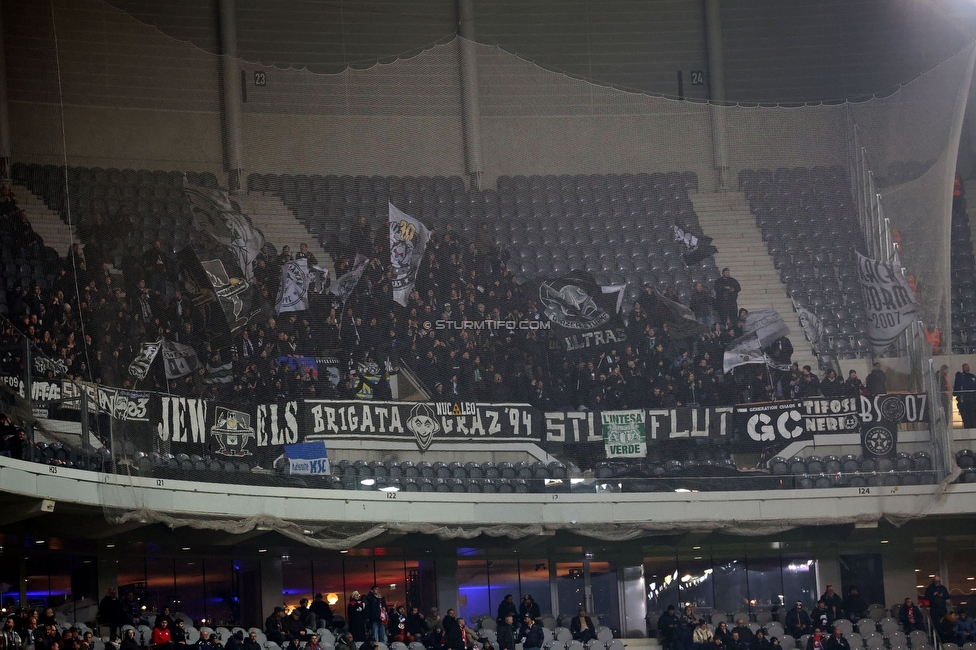 Lille - Sturm Graz
UEFA Champions League Ligaphase 6. Spieltag, Lille OSC - SK Sturm Graz, Stade Pierre Mauroy Lille, 11.12.2024. 

Foto zeigt Fans von Sturm
