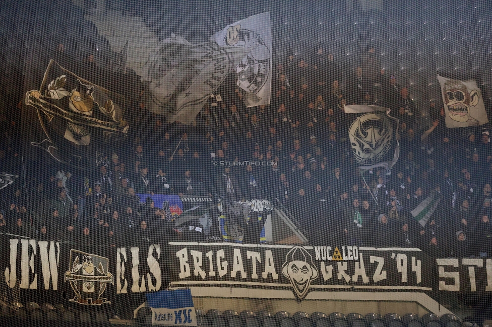 Lille - Sturm Graz
UEFA Champions League Ligaphase 6. Spieltag, Lille OSC - SK Sturm Graz, Stade Pierre Mauroy Lille, 11.12.2024. 

Foto zeigt Fans von Sturm
Schlüsselwörter: brigata