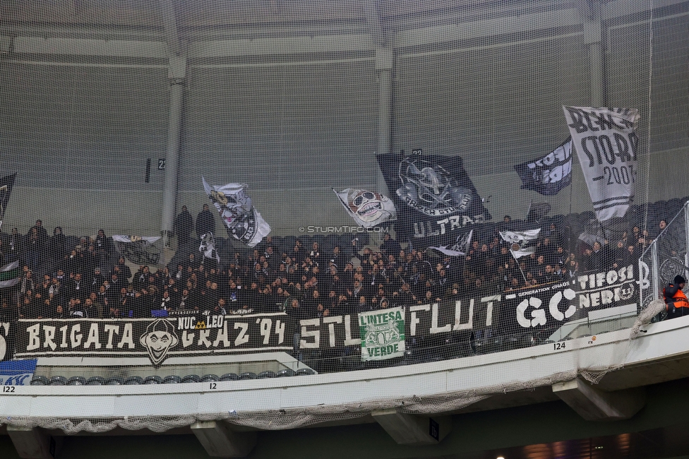 Lille - Sturm Graz
UEFA Champions League Ligaphase 6. Spieltag, Lille OSC - SK Sturm Graz, Stade Pierre Mauroy Lille, 11.12.2024. 

Foto zeigt Fans von Sturm
