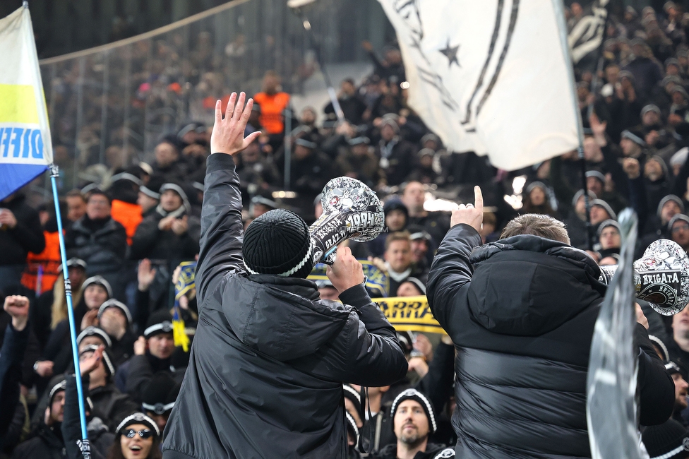 Atalanta - Sturm Graz
UEFA Champions League Ligaphase 7. Spieltag, Atalanta Bergamo Calcio - SK Sturm Graz, Stadio di Bergamo, 21.01.2025. 

Foto zeigt Fans von Sturm
