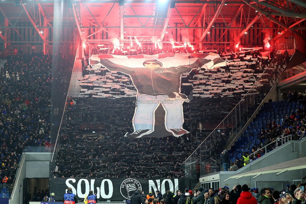 Atalanta - Sturm Graz
UEFA Champions League Ligaphase 7. Spieltag, Atalanta Bergamo Calcio - SK Sturm Graz, Stadio di Bergamo, 21.01.2025. 

Foto zeigt Fans von Sturm mit einer Choreografie
