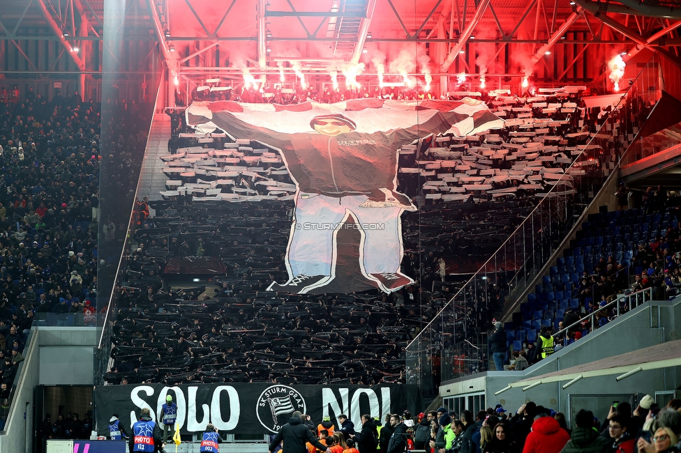 Atalanta - Sturm Graz
UEFA Champions League Ligaphase 7. Spieltag, Atalanta Bergamo Calcio - SK Sturm Graz, Stadio di Bergamo, 21.01.2025. 

Foto zeigt Fans von Sturm mit einer Choreografie
