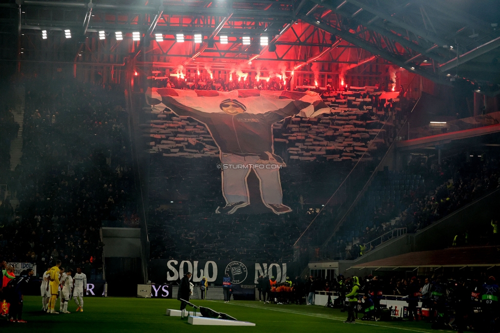 Atalanta - Sturm Graz
UEFA Champions League Ligaphase 7. Spieltag, Atalanta Bergamo Calcio - SK Sturm Graz, Stadio di Bergamo, 21.01.2025. 

Foto zeigt Fans von Sturm mit einer Choreografie
