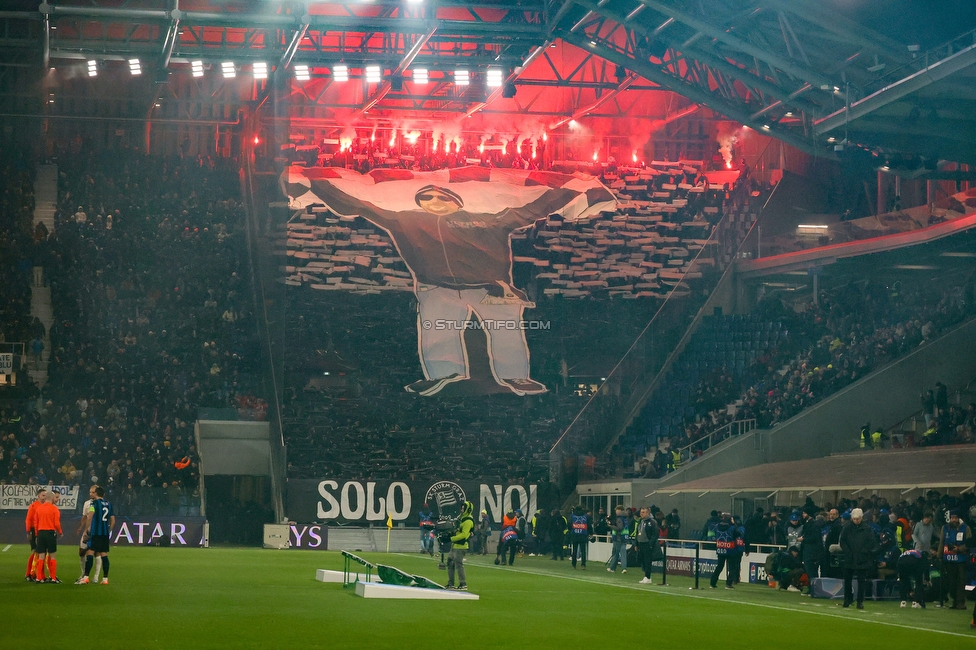 Atalanta - Sturm Graz
UEFA Champions League Ligaphase 7. Spieltag, Atalanta Bergamo Calcio - SK Sturm Graz, Stadio di Bergamo, 21.01.2025. 

Foto zeigt Fans von Sturm mit einer Choreografie
