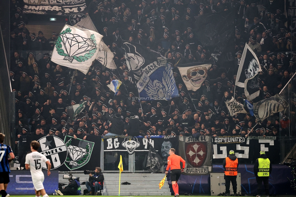 Atalanta - Sturm Graz
UEFA Champions League Ligaphase 7. Spieltag, Atalanta Bergamo Calcio - SK Sturm Graz, Stadio di Bergamo, 21.01.2025. 

Foto zeigt Fans von Sturm
