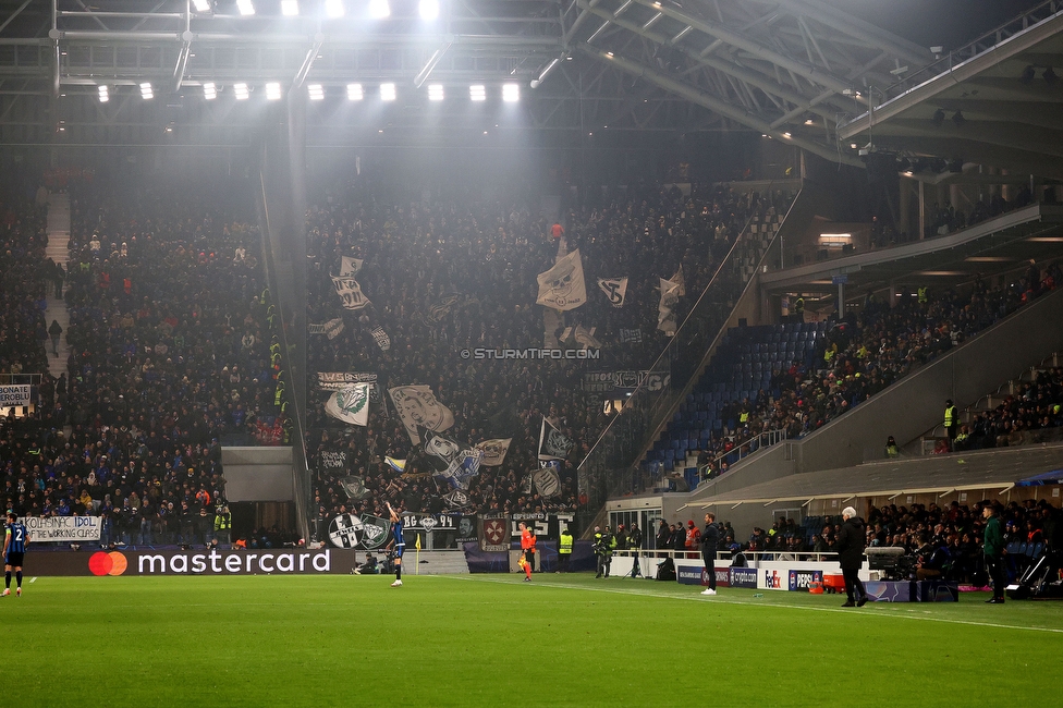 Atalanta - Sturm Graz
UEFA Champions League Ligaphase 7. Spieltag, Atalanta Bergamo Calcio - SK Sturm Graz, Stadio di Bergamo, 21.01.2025. 

Foto zeigt Fans von Sturm
