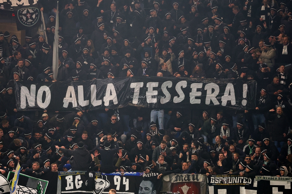 Atalanta - Sturm Graz
UEFA Champions League Ligaphase 7. Spieltag, Atalanta Bergamo Calcio - SK Sturm Graz, Stadio di Bergamo, 21.01.2025. 

Foto zeigt Fans von Sturm mit einem Spruchband
