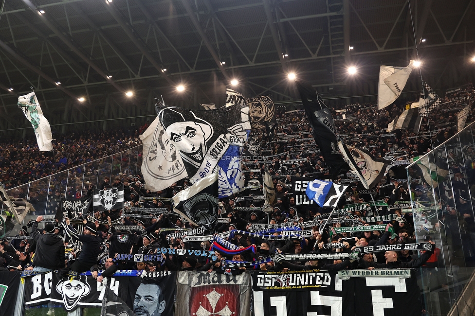 Atalanta - Sturm Graz
UEFA Champions League Ligaphase 7. Spieltag, Atalanta Bergamo Calcio - SK Sturm Graz, Stadio di Bergamo, 21.01.2025. 

Foto zeigt Fans von Sturm
Schlüsselwörter: schals