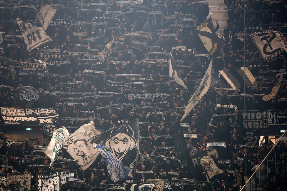 Atalanta - Sturm Graz
UEFA Champions League Ligaphase 7. Spieltag, Atalanta Bergamo Calcio - SK Sturm Graz, Stadio di Bergamo, 21.01.2025. 

Foto zeigt Fans von Sturm
Schlüsselwörter: schals