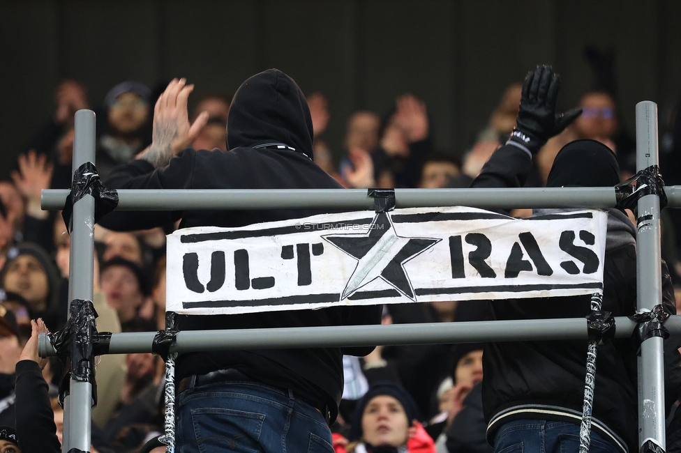 Sturm Graz - Leipzig
UEFA Champions League Ligaphase 8. Spieltag, SK Sturm Graz - RB Leipzig, Woerthersee Stadion Klagenfurt, 29.01.2025. 

Foto zeigt Fans von Sturm
