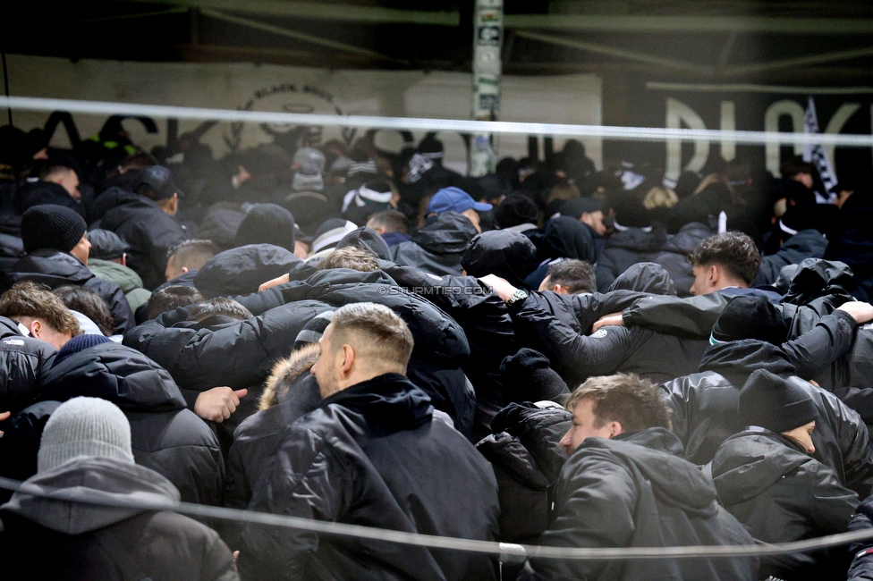 Sturm Graz - Austria Wien
OEFB Cup, Viertelfinale, SK Sturm Graz - FK Austria Wien, Stadion Liebenau Graz, 01.02.2025. 

Foto zeigt Fans von Sturm mit einer Choreografie
