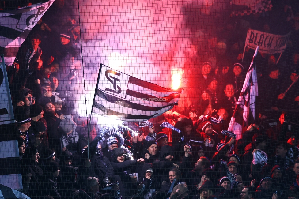 Sturm Graz - Austria Wien
Oesterreichische Fussball Bundesliga, 17. Runde, SK Sturm Graz - FK Austria Wien, Stadion Liebenau Graz, 07.02.2025. 

Foto zeigt Fans von Sturm mit Pyrotechnik
