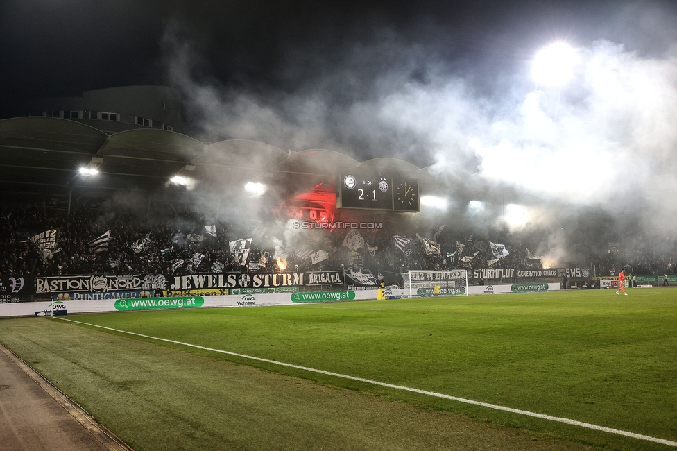 Sturm Graz - Austria Wien
Oesterreichische Fussball Bundesliga, 17. Runde, SK Sturm Graz - FK Austria Wien, Stadion Liebenau Graz, 07.02.2025. 

Foto zeigt Fans von Sturm mit Pyrotechnik
