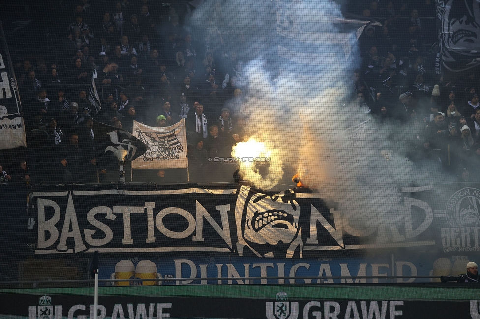 Sturm Graz - Austria Wien
Oesterreichische Fussball Bundesliga, 17. Runde, SK Sturm Graz - FK Austria Wien, Stadion Liebenau Graz, 07.02.2025. 

Foto zeigt Fans von Sturm mit Pyrotechnik
