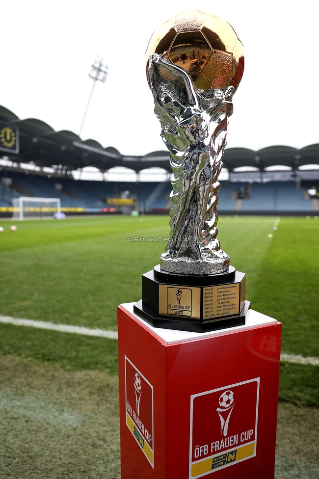 Sturm Graz Damen - St. Poelten
SPORTLAND Niederoesterreich Frauen Cup, Viertelfinale, SK Sturm Graz Damen - spusu SKN St. Poelten Rush, Stadion Liebenau Graz, 09.02.2025. 

Foto zeigt den Pokal
