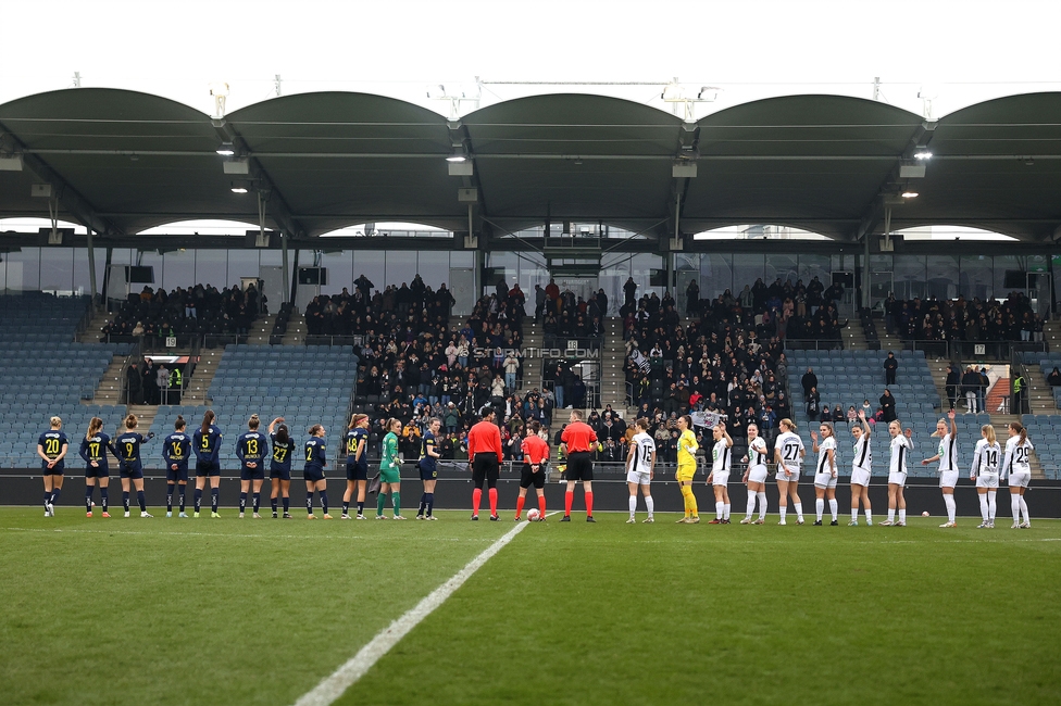 Sturm Graz Damen - St. Poelten
SPORTLAND Niederoesterreich Frauen Cup, Viertelfinale, SK Sturm Graz Damen - spusu SKN St. Poelten Rush, Stadion Liebenau Graz, 09.02.2025. 

Foto zeigt die Mannschaft der Sturm Damen
