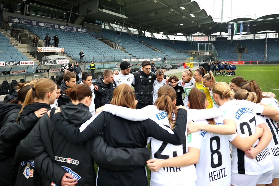 Sturm Graz Damen - St. Poelten
SPORTLAND Niederoesterreich Frauen Cup, Viertelfinale, SK Sturm Graz Damen - spusu SKN St. Poelten Rush, Stadion Liebenau Graz, 09.02.2025. 

Foto zeigt die Mannschaft der Sturm Damen
