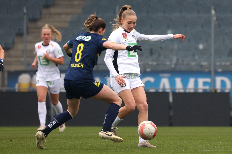 Sturm Graz Damen - St. Poelten
SPORTLAND Niederoesterreich Frauen Cup, Viertelfinale, SK Sturm Graz Damen - spusu SKN St. Poelten Rush, Stadion Liebenau Graz, 09.02.2025. 

Foto zeigt Lena Breznik (Sturm Damen)
