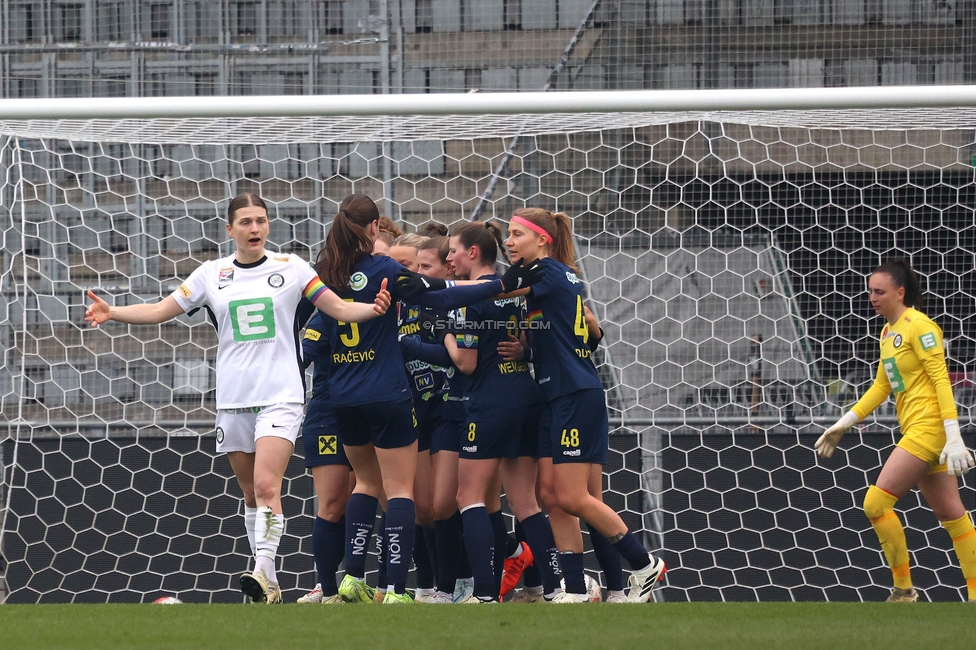 Sturm Graz Damen - St. Poelten
SPORTLAND Niederoesterreich Frauen Cup, Viertelfinale, SK Sturm Graz Damen - spusu SKN St. Poelten Rush, Stadion Liebenau Graz, 09.02.2025. 

Foto zeigt Sophie Maierhofer (Sturm Damen)
