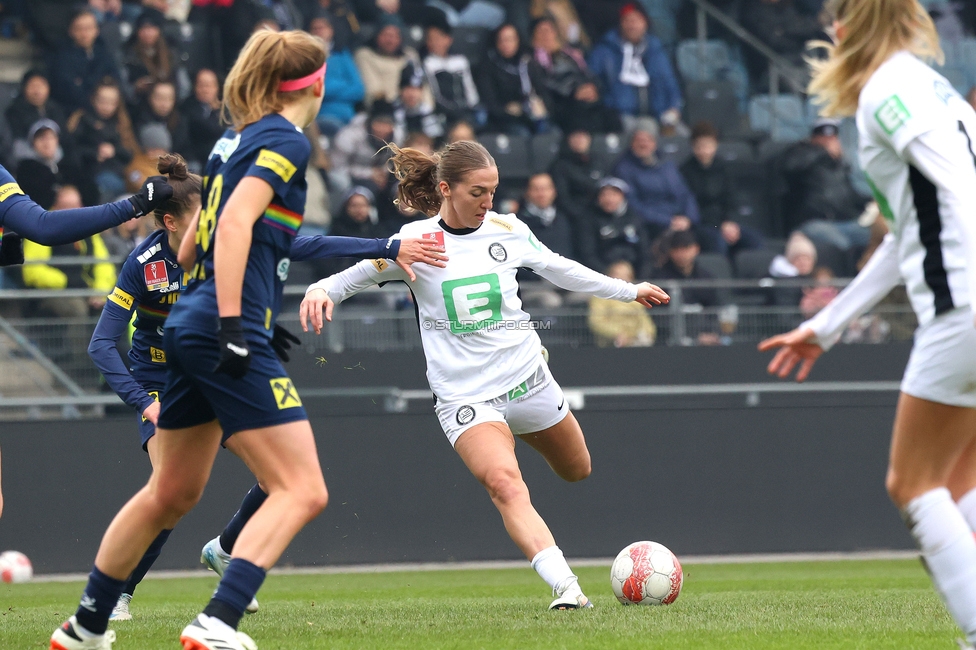 Sturm Graz Damen - St. Poelten
SPORTLAND Niederoesterreich Frauen Cup, Viertelfinale, SK Sturm Graz Damen - spusu SKN St. Poelten Rush, Stadion Liebenau Graz, 09.02.2025. 

Foto zeigt Modesta Uka (Sturm Damen)
