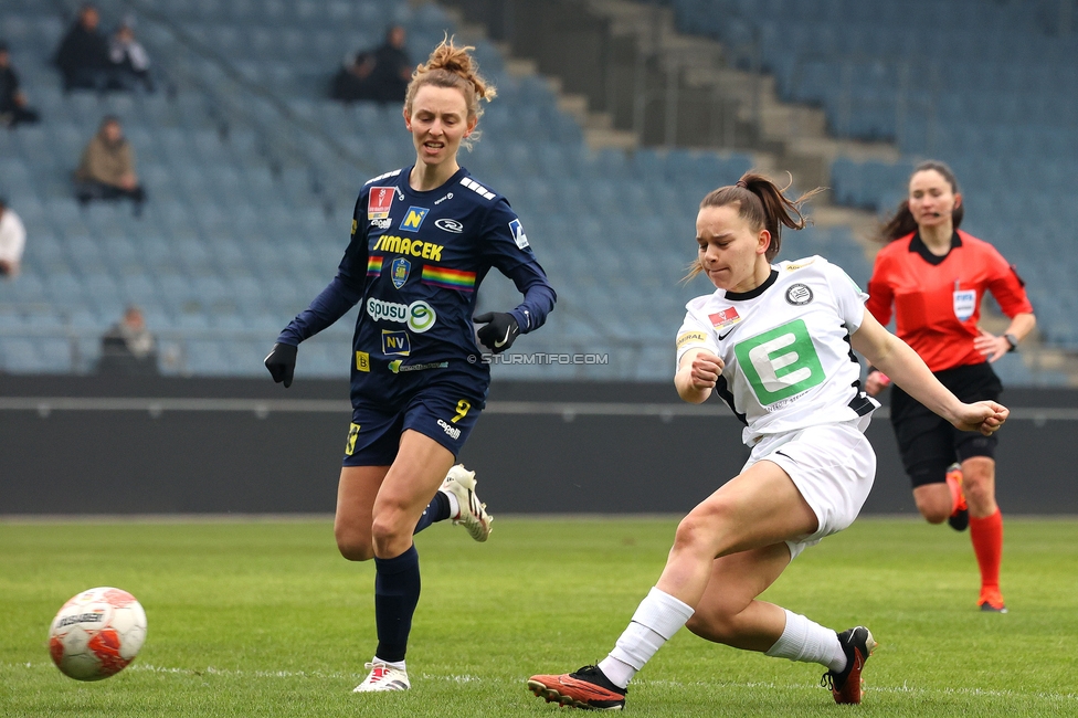 Sturm Graz Damen - St. Poelten
SPORTLAND Niederoesterreich Frauen Cup, Viertelfinale, SK Sturm Graz Damen - spusu SKN St. Poelten Rush, Stadion Liebenau Graz, 09.02.2025. 

Foto zeigt Julia Keutz (Sturm Damen)
