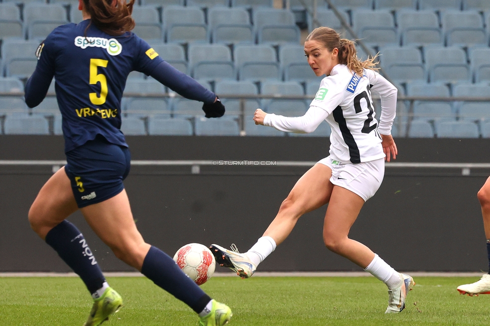 Sturm Graz Damen - St. Poelten
SPORTLAND Niederoesterreich Frauen Cup, Viertelfinale, SK Sturm Graz Damen - spusu SKN St. Poelten Rush, Stadion Liebenau Graz, 09.02.2025. 

Foto zeigt Modesta Uka (Sturm Damen)
