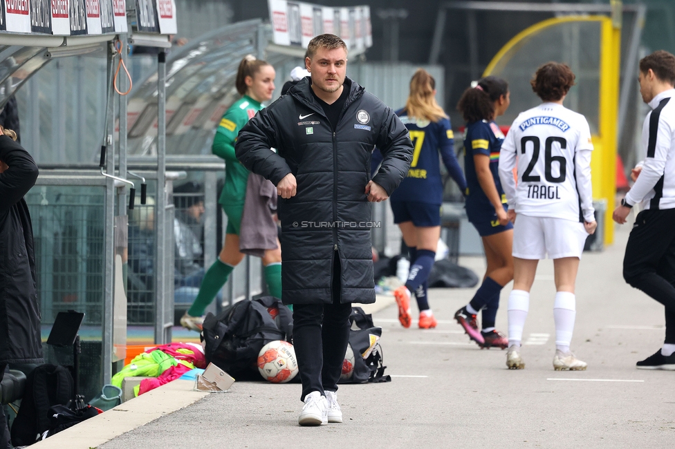 Sturm Graz Damen - St. Poelten
SPORTLAND Niederoesterreich Frauen Cup, Viertelfinale, SK Sturm Graz Damen - spusu SKN St. Poelten Rush, Stadion Liebenau Graz, 09.02.2025. 

Foto zeigt Michael Erlitz (Sportdirektor Sturm Damen)
