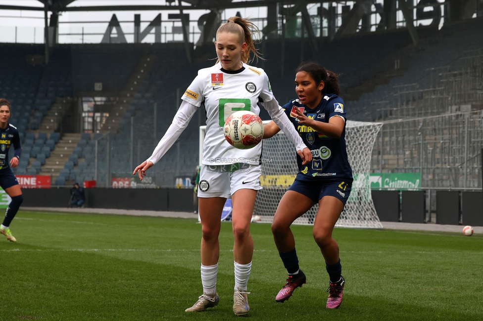 Sturm Graz Damen - St. Poelten
SPORTLAND Niederoesterreich Frauen Cup, Viertelfinale, SK Sturm Graz Damen - spusu SKN St. Poelten Rush, Stadion Liebenau Graz, 09.02.2025. 

Foto zeigt Lena Breznik (Sturm Damen)
