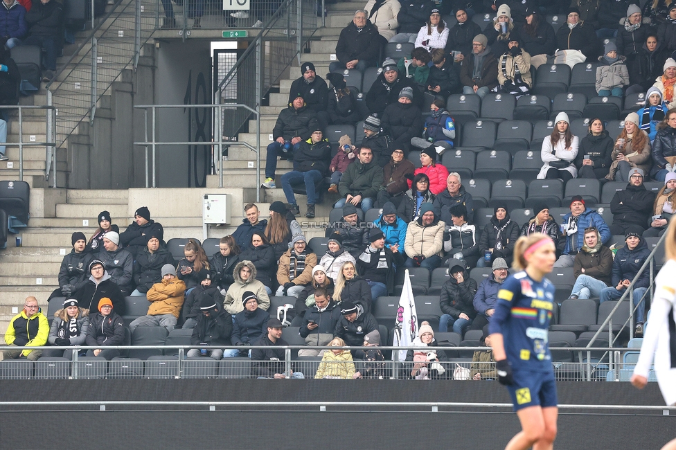 Sturm Graz Damen - St. Poelten
SPORTLAND Niederoesterreich Frauen Cup, Viertelfinale, SK Sturm Graz Damen - spusu SKN St. Poelten Rush, Stadion Liebenau Graz, 09.02.2025. 

Foto zeigt Fans von Sturm
