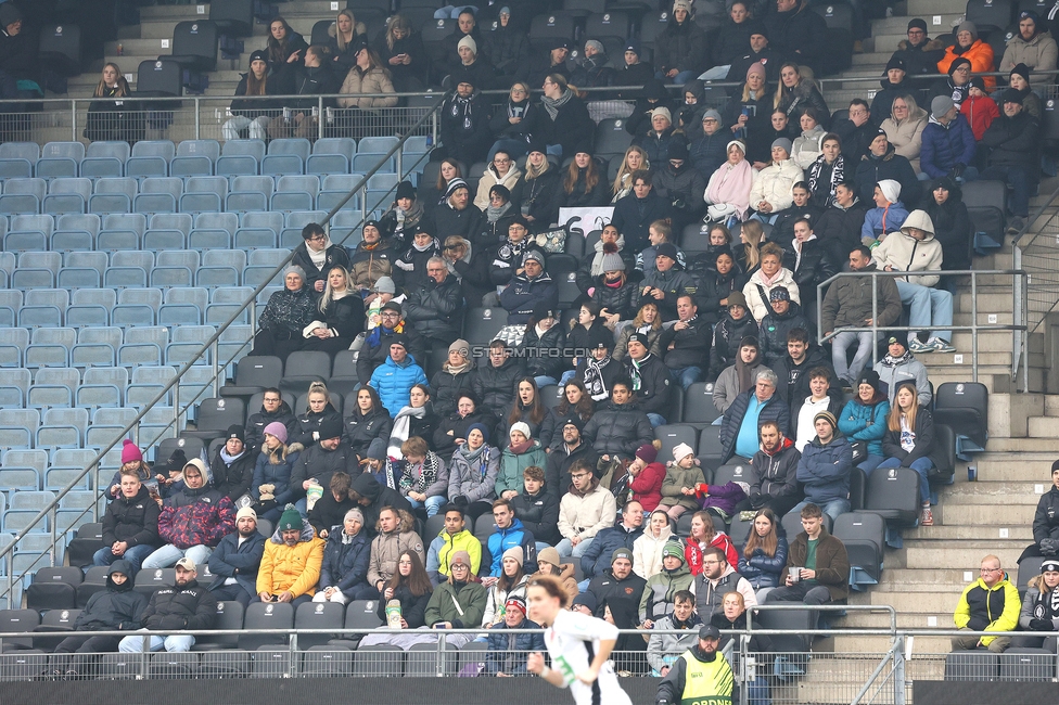 Sturm Graz Damen - St. Poelten
SPORTLAND Niederoesterreich Frauen Cup, Viertelfinale, SK Sturm Graz Damen - spusu SKN St. Poelten Rush, Stadion Liebenau Graz, 09.02.2025. 

Foto zeigt Fans von Sturm
