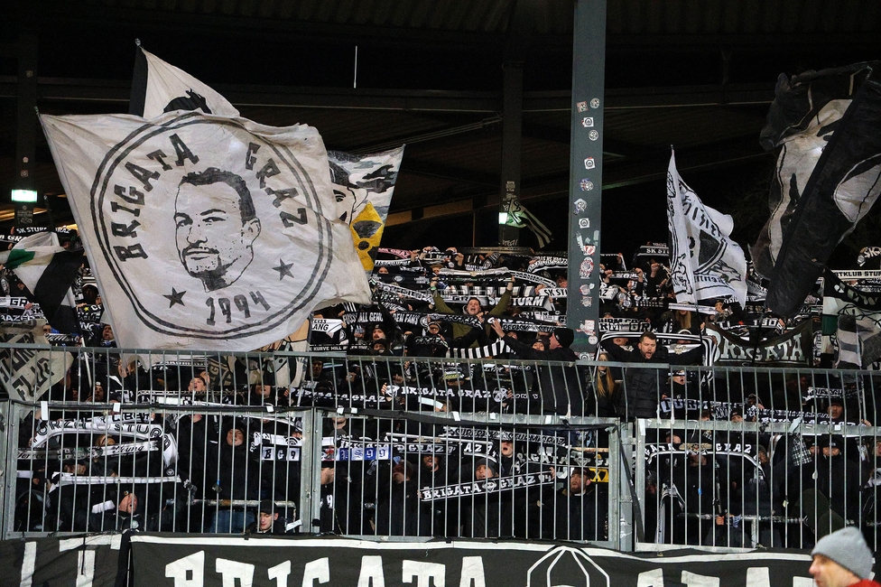 Wolfsberg - Sturm Graz
Oesterreichische Fussball Bundesliga, 18. Runde, Wolfsberger AC - SK Sturm Graz, Lavanttal Arena Wolfsberg, 15.02.2025. 

Foto zeigt Fans von Sturm
