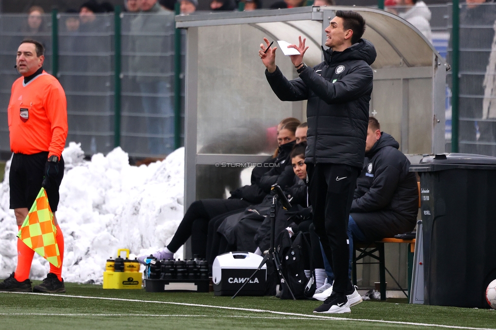 Sturm Damen - Vienna
OEFB Frauen Bundesliga, 14. Runde, SK Sturm Graz Damen - First Vienna FC 1894, Trainingszentrum Messendorf, 16.02.2025. 

Foto zeigt Tode Djakovic (Cheftrainer Sturm Damen)
