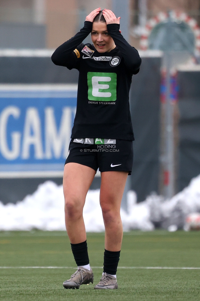 Sturm Damen - Vienna
OEFB Frauen Bundesliga, 14. Runde, SK Sturm Graz Damen - First Vienna FC 1894, Trainingszentrum Messendorf, 16.02.2025. 

Foto zeigt Marie Spiess (Sturm Damen)
