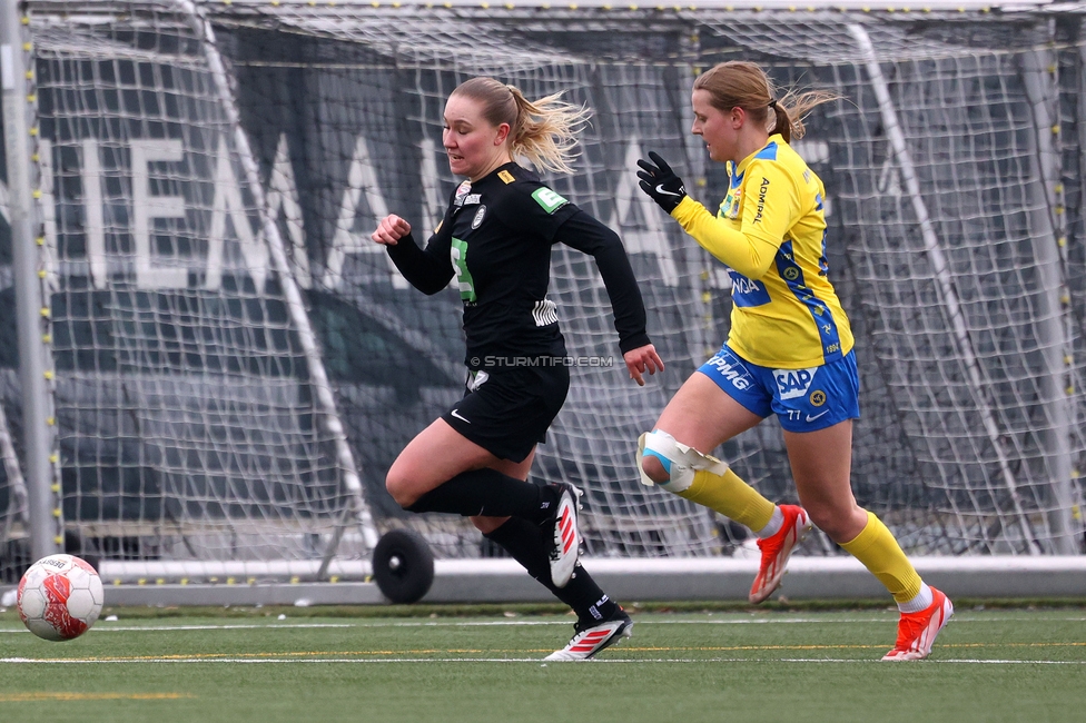 Sturm Damen - Vienna
OEFB Frauen Bundesliga, 14. Runde, SK Sturm Graz Damen - First Vienna FC 1894, Trainingszentrum Messendorf, 16.02.2025. 

Foto zeigt Anna Wirnsberger (Sturm Damen)
