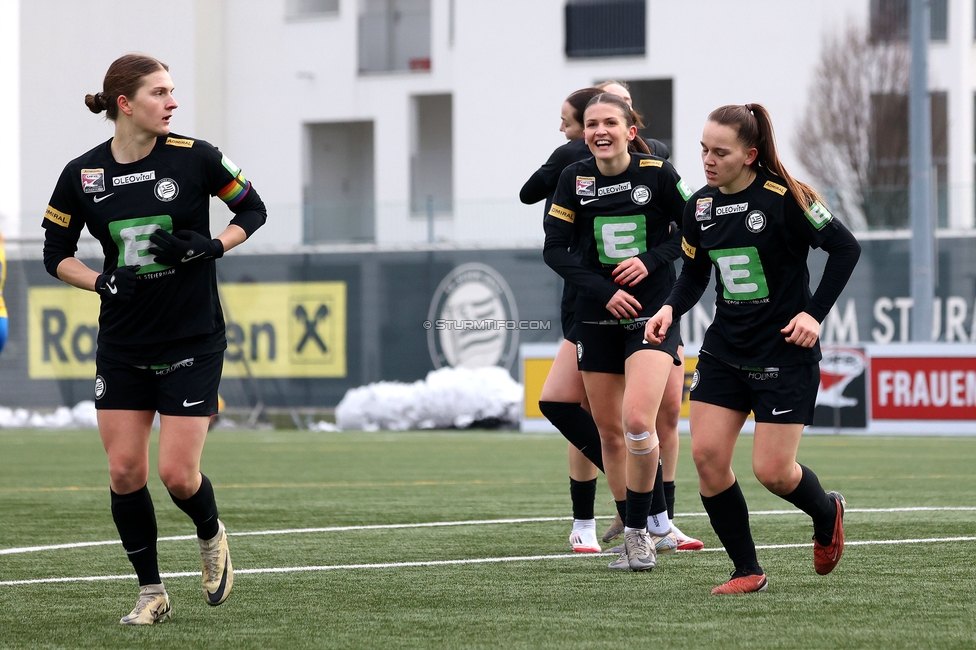 Sturm Damen - Vienna
OEFB Frauen Bundesliga, 14. Runde, SK Sturm Graz Damen - First Vienna FC 1894, Trainingszentrum Messendorf, 16.02.2025. 

Foto zeigt die Mannschaft der Sturm Damen
