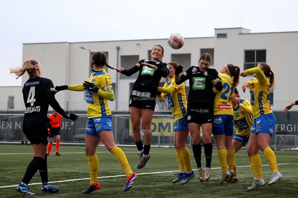 Sturm Damen - Vienna
OEFB Frauen Bundesliga, 14. Runde, SK Sturm Graz Damen - First Vienna FC 1894, Trainingszentrum Messendorf, 16.02.2025. 

Foto zeigt Marie Spiess (Sturm Damen)
