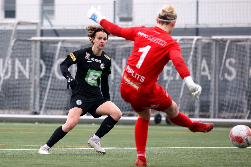 Sturm Damen - Vienna
OEFB Frauen Bundesliga, 14. Runde, SK Sturm Graz Damen - First Vienna FC 1894, Trainingszentrum Messendorf, 16.02.2025. 

Foto zeigt Leonie Christin Tragl (Sturm Damen)
