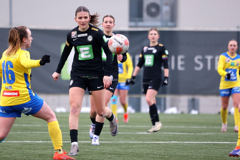 Sturm Damen - Vienna
OEFB Frauen Bundesliga, 14. Runde, SK Sturm Graz Damen - First Vienna FC 1894, Trainingszentrum Messendorf, 16.02.2025. 

Foto zeigt Marie Spiess (Sturm Damen)
