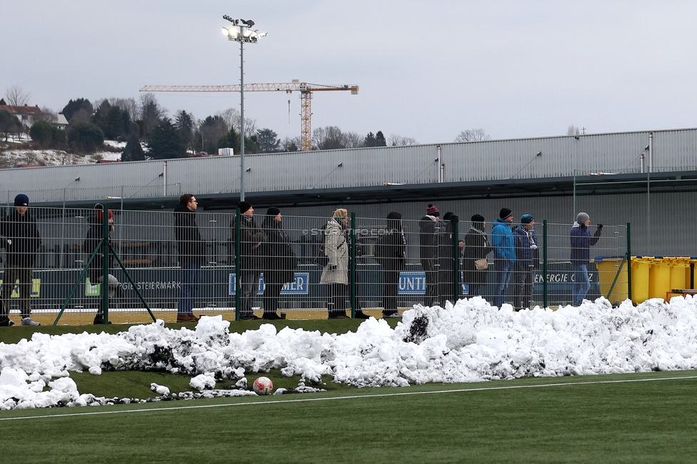 Sturm Damen - Vienna
OEFB Frauen Bundesliga, 14. Runde, SK Sturm Graz Damen - First Vienna FC 1894, Trainingszentrum Messendorf, 16.02.2025. 

Foto zeigt Fans von Sturm
