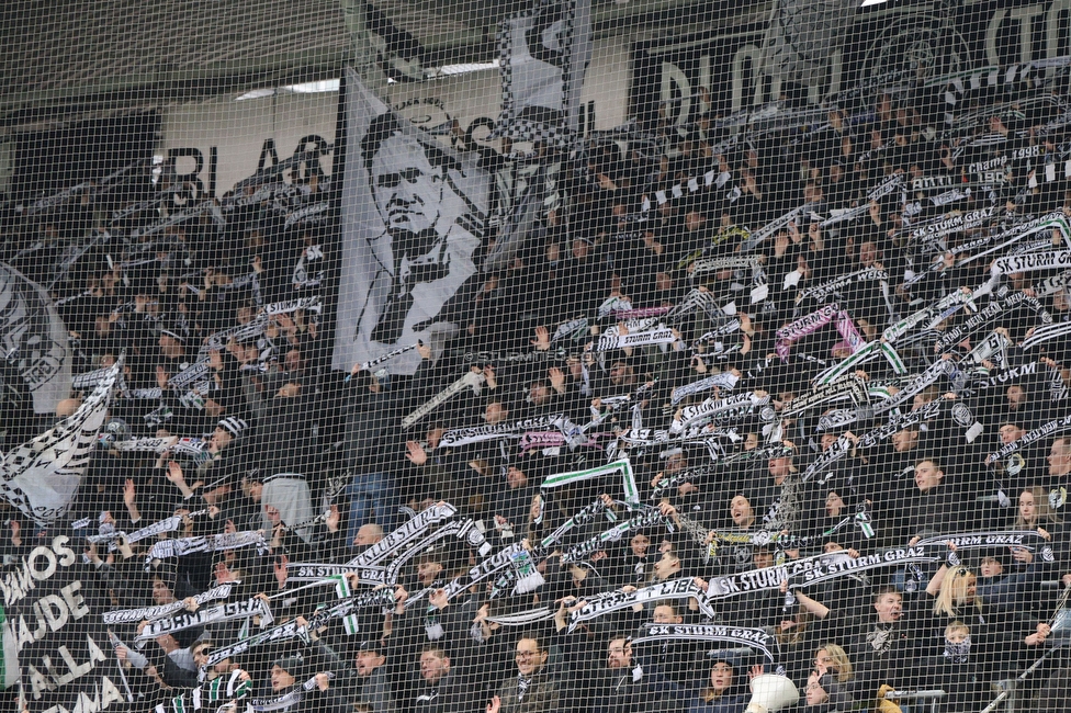 Sturm Graz - Blau-Weiss Linz
Oesterreichische Fussball Bundesliga, 19. Runde, SK Sturm Graz - FC Blau-Weiss Linz, Stadion Liebenau Graz, 23.02.2025. 

Foto zeigt Fans von Sturm
Schlüsselwörter: schals